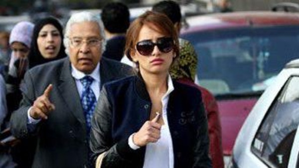 زينة تكشف أسراراً جديدة عن علاقتها بأحمد عز