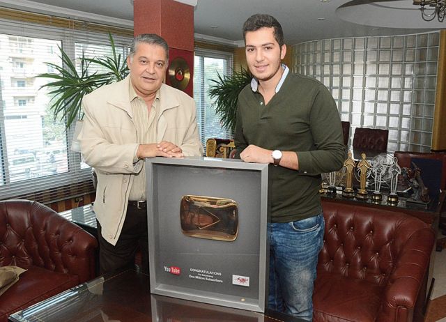 محسن جابر مع ابنه مجد