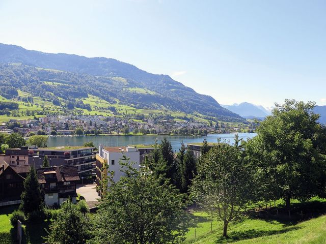 مهرجان «أركض سانتا» Santarun في نيو تاون في ويلز البريطانية