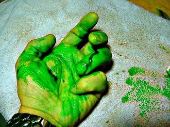 خبر صاعق - الإنسان قد ينزف دمّاً أخضر اللّون في هذه الحالة