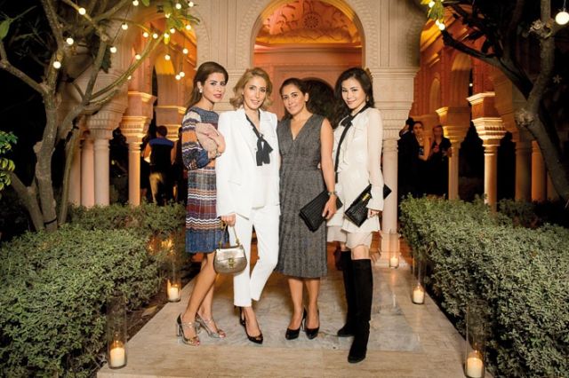 جوزيت عواد وموجيه وشيري إزادباناه  وريتا سارباز