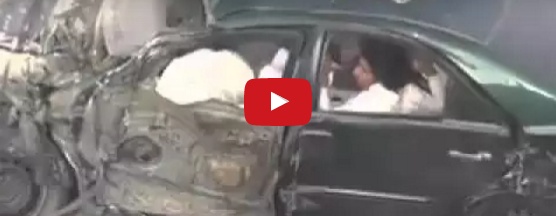 بالفيديو- شاهدوا تصادم سيارة بشاحنة نقل بسبب 