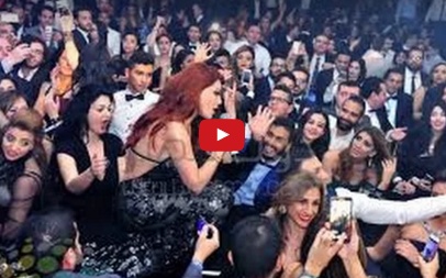بالفيديو - شجار في حفل هيفاء وهبي... شاهدوا كيف تصرفت بقوة