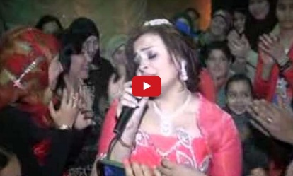 بالفيديو - فتاة تنال مليوني مشاهدة لفعلتها في حفل خطوبتها... وما علاقة نانسي عجرم؟