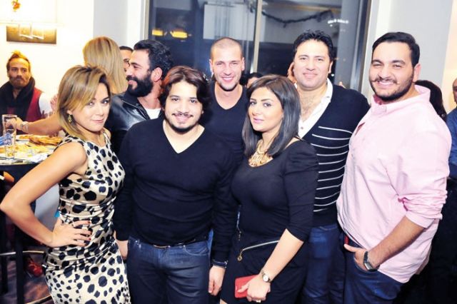 تامر وشذى وحجاج والأصدقاء
