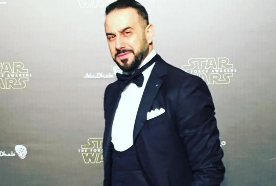 بالفيديو – قصي خولي يكتب رسالة عبر 