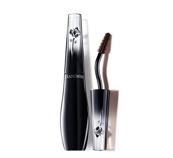 أهدابي خشنة
