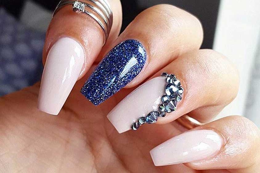 أظافر التابوت الصيحة الأكثر رعبا في الشتاء