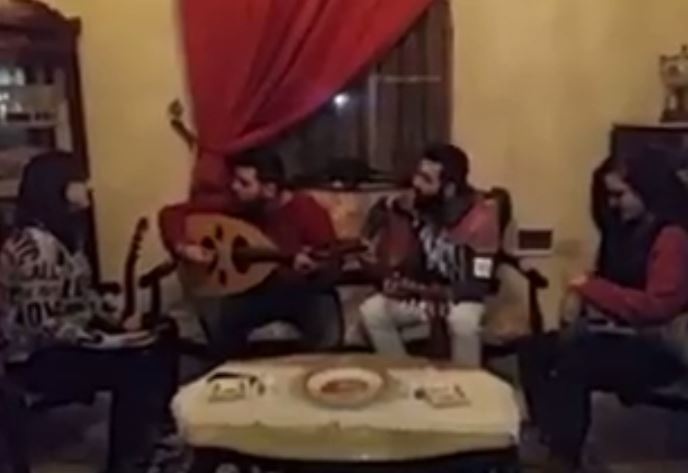 فيديو طريف لمشتركة thevoice  وهي تغني لوزير التربية اللبناني!