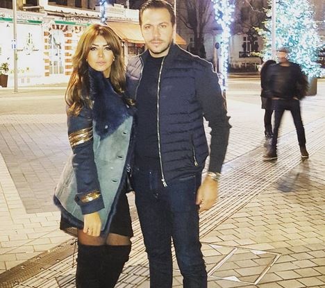 بالصورة – أمل بوشوشة وزوجها يحتفلان مع نيللي