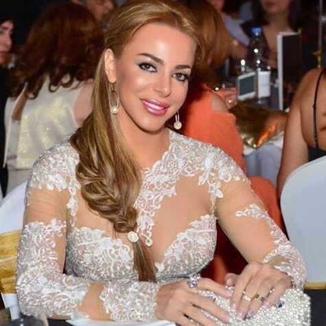 بالفيديو- شاهدوا ابن سوزان نجم الدين في مدرسته في أميركا... نسخة طبق الأصل منها