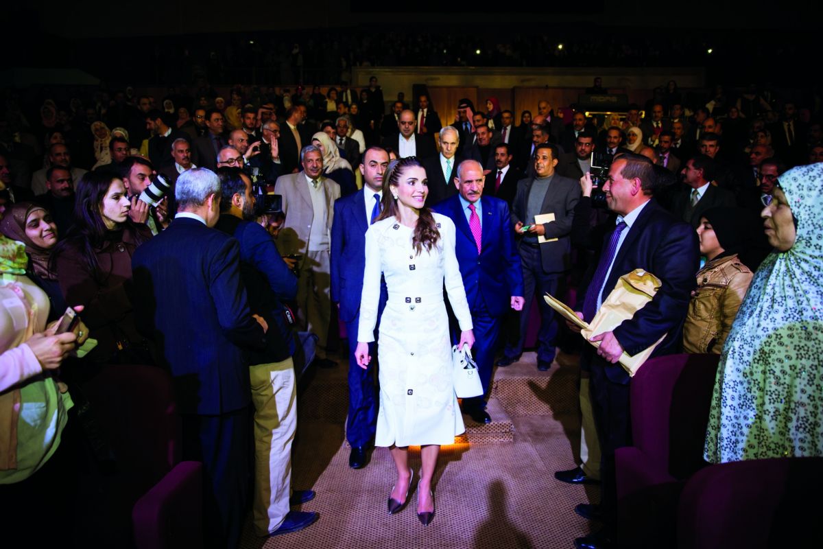 الملكة رانيا تكرّم الفائزين بجائزتي المعلّم والمدير المتميزين