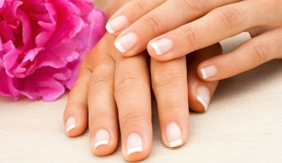 نصائح طبيعية سريعة للتخلص من سواد الأصابع!