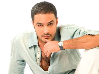 محمد رجب يتجاوز أزمته الصحية ويتعرض للسرقة