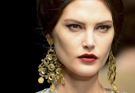 الأقراط الضخمة