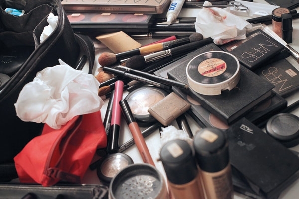 في الكواليس Behind the Scene