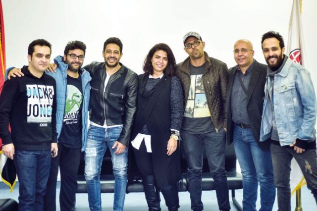 حماقي وفريق الحفلة