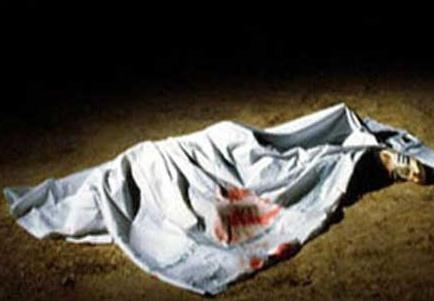 أب يقتل ابنته بمشاركة أبنائه... مفاجأة صادمة بعد موتها!