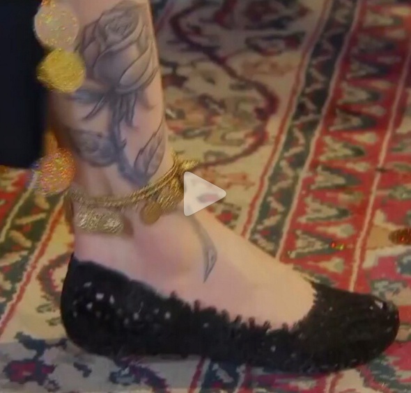 بالفيديو - رقص هيفاء وهبي بالملاية المصرية يشعل مواقع التواصل مجدداً