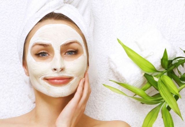 الأفوكادو لبشرة نقية ومتألقة!! تعلّمي تحضير القناع بحسب نوع بشرتك.