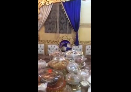 فيديو مميّز لسعودي يستقبل زوجته بعد ولادتها.. شاهدوا ماذا فعل