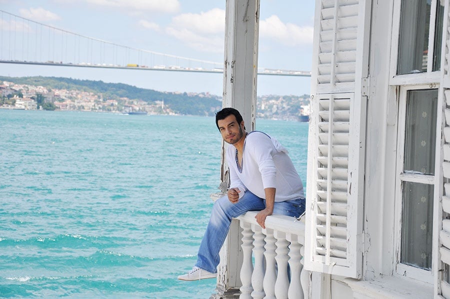 إيهاب توفيق: محاولة الإيقاع بيني وبين راغب علامة قلة أدب