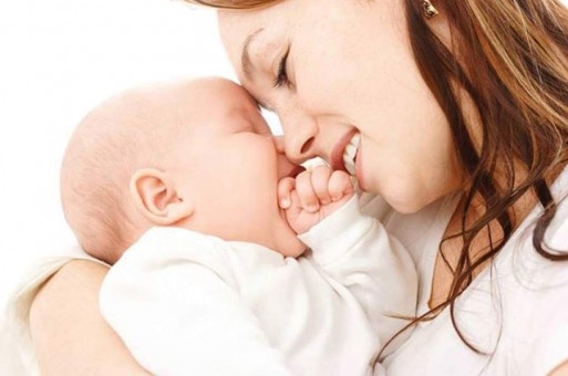 كيف تتخلصين من حليب الرضاعة بعد الفطام؟ وما هي الطريقة المثلى لتحضير الطفل للفطام؟