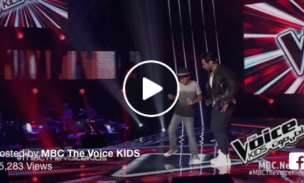 بالفيديو- شاهدوا تامر حسني وهو يحاول تقليد مايكل جاكسون... كيف كانت ردة فعل كاظم الساهر؟