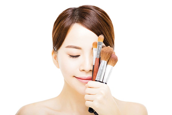 دليل استخدام فراشي الماكياج