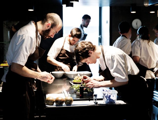 تناولي الطعام في واحد من أفضل المطاعم في العالم في الدنمارك