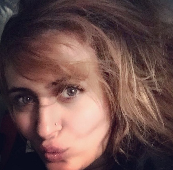 بالصورة - فرح يوسف تضع لمساتها الأخيرة على كليبها الأول