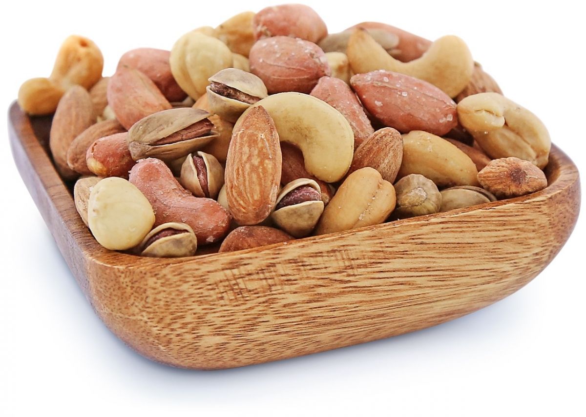 هل توجد أنواع معينة من المكسرات أفضل من أخرى وصحية أكثر؟