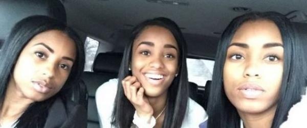 سيلفي حيّرت شبكات التواصل الإجتماعي.. خمنّوا من هي الأم في الصورة