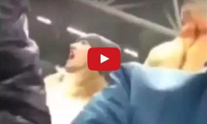 بالفيديو - إستمعوا إلى الجميلة صاحبة الصوت الأكثر رعباً في العالم