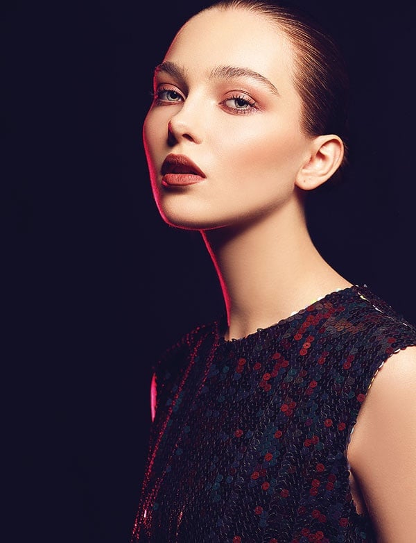 جمال نفيس يعكسه دفء الأحمر وتدرجاته