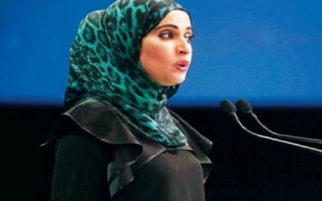 هذا هو اول قرار لوزيرة السعادة الإماراتية... ما قصة الزودة على الراتب؟!