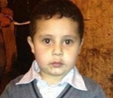 بالصور - لغز طفل مصري حكموا عليه بالسجن المؤبد.. إليكم القصة؟