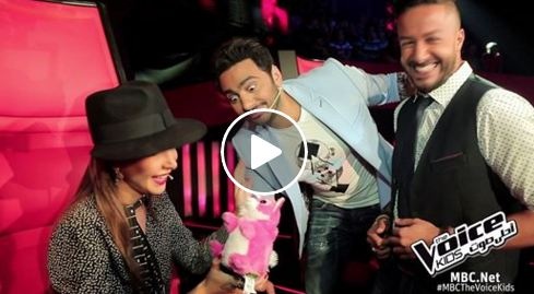 بالفيديو- كاظم الساهر يرسم عين نانسي عجرم التي أسمت قطتها تامر!!