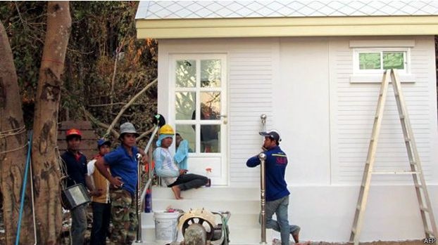 مرحاض مثير للجدل بـ40 ألف دولار يتحول إلى حاجز أمني!