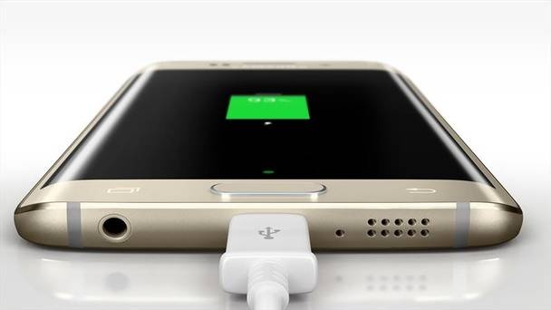 دراسة - الهواتف المحمولة تهدد خصوبة الرجل