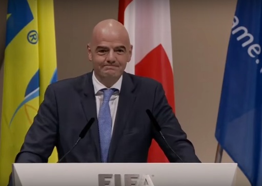 بالصورة - رئيس فيفا الجديد متزوج من لبنانية.. تعرفوا عليها