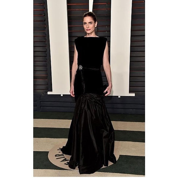 Amanda Peet in Oscar De La Renta