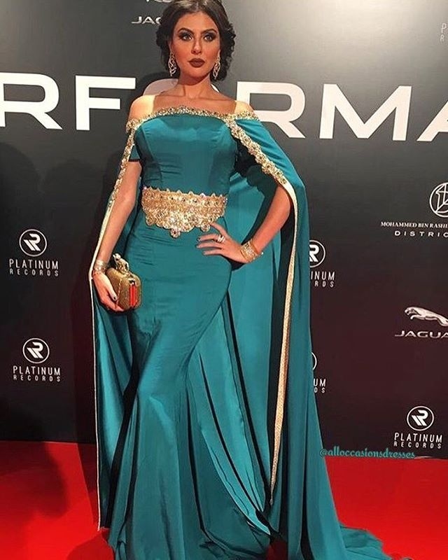 Mariam Hussein in Palais Desargano