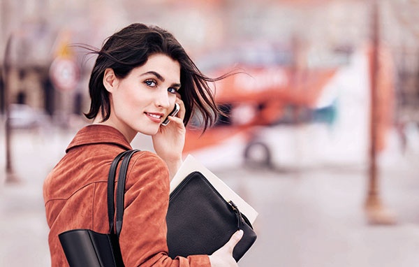 رئيسة شركة Clarins
 ناتالي بدر لحظات اهتمامك بنفسك متعة حقيقية مع مجموعة Multi -Active