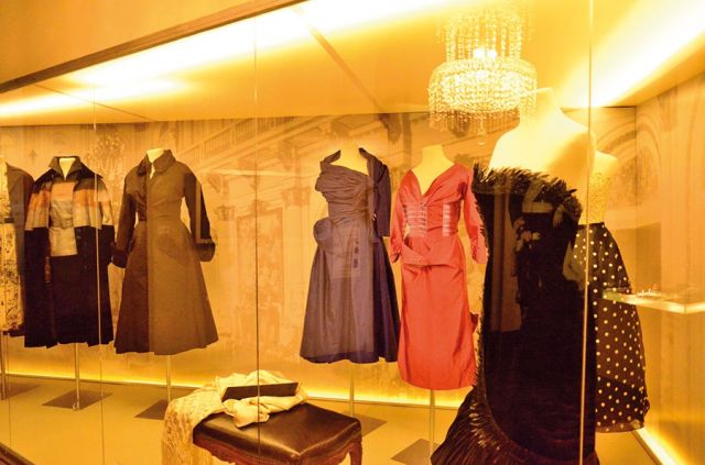 بين جونين وبوينس آيرس وُلدت إيفا بيرون المناضلة