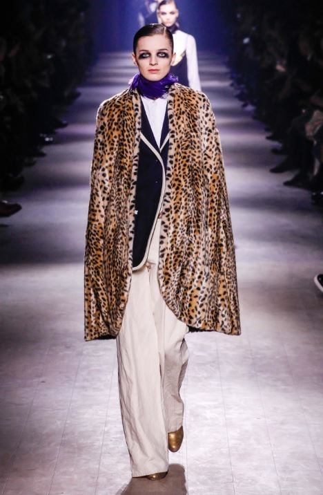 عرض Dries Van Noten لخريف وشتاء 2016/2017