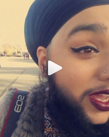 بالصور - شاهدوا عارضة أزياء تقتحم المجال بـ