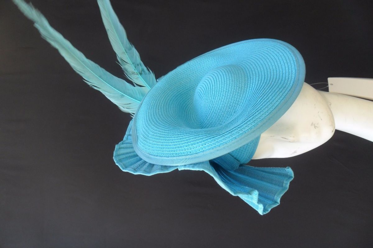 500 قبعة مرشحة للفوز قبل انطلاقة الدورة الـ 21 لكأس دبي العالمي لسباقات الخيول