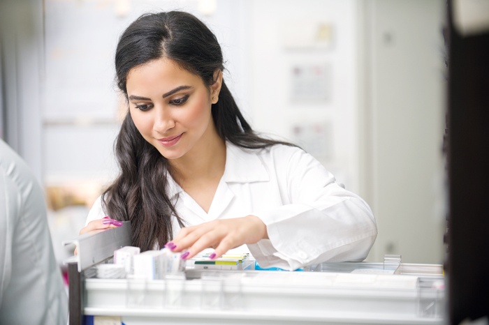 المرأة العاملة في لبنان: سعيدة بحضورها في ميادين العمل المتنوعة وشكاوى مستمرة من القوانين