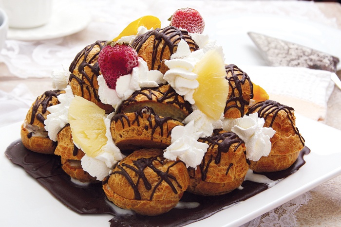 كرات الشو المحشوة بالبوظة